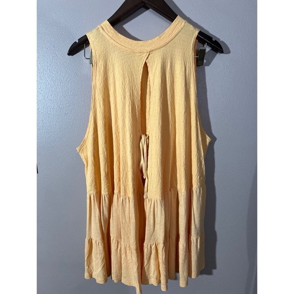 Free People Yellow Pleated Sleeveless Tank Top - Picture 4 of 4
